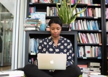 How to become a social entrepreneur, and What Qualities you need?