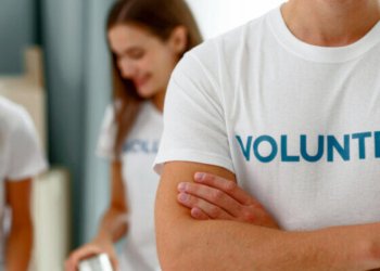 Volunteer abroad programs How to choose the right one for you