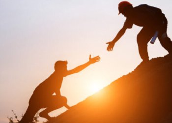 What is Volunteer Work and Why Should You Consider It