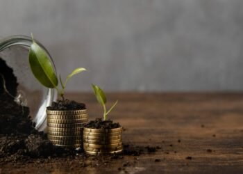How does sustainable investing work?