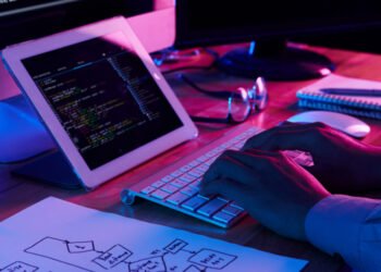 How and Why to bootstrap startup