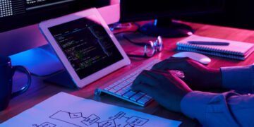 How and Why to bootstrap startup